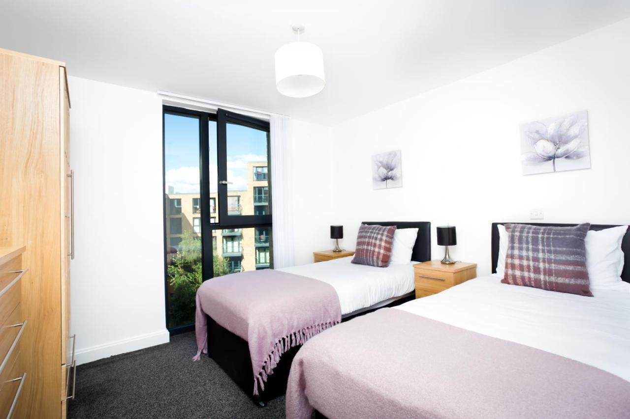 Absolute Stays On Essex - Chinatown - Hippodrome - Alexandra Theatre - Bull Ring - The Rep - B'Ham Intl Airport - Free Wifi - Free Parking - Contractors - Corporates เบอร์มิงแฮม ภายนอก รูปภาพ