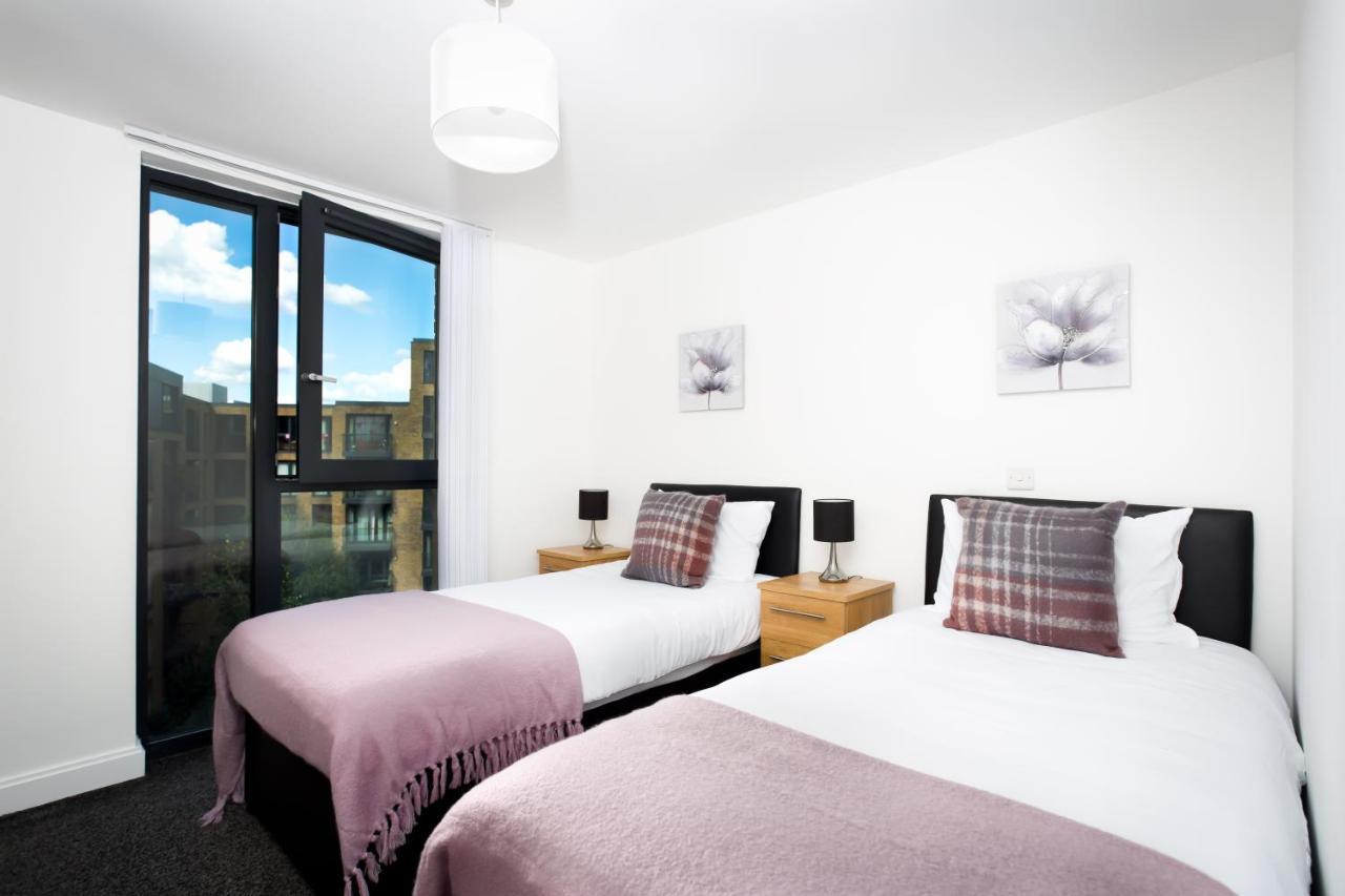 Absolute Stays On Essex - Chinatown - Hippodrome - Alexandra Theatre - Bull Ring - The Rep - B'Ham Intl Airport - Free Wifi - Free Parking - Contractors - Corporates เบอร์มิงแฮม ภายนอก รูปภาพ